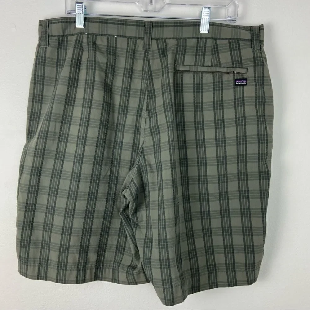 Patagonia Men’s Plaid Bermuda Shorts Hiking Outdoor Preforming‎ Size 36